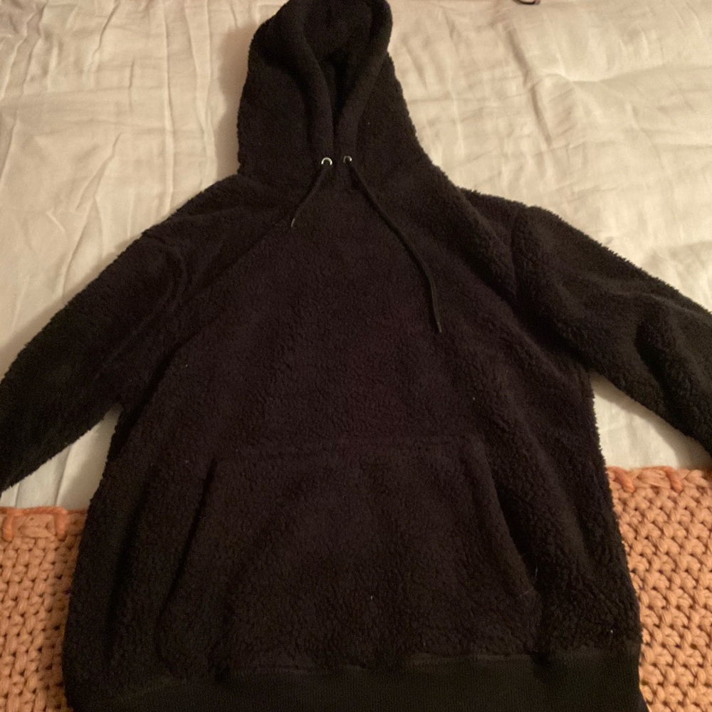 NW Fluffy sweater size medium